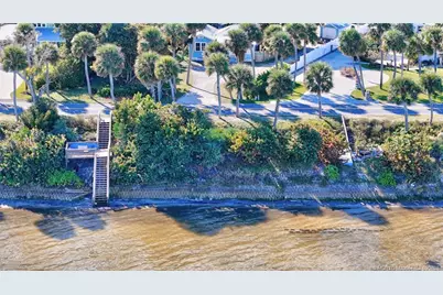 5603 S Indian River Drive, Fort Pierce, FL 34982 - Photo 2