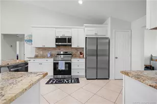 870 SW McCoy Ave, Port Saint Lucie, FL 34953 - Photo 4