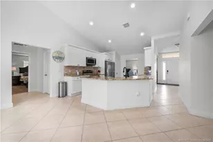 870 SW McCoy Ave, Port Saint Lucie, FL 34953 - Photo 8