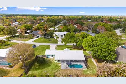 3093 NE Ivy Lane, Jensen Beach, FL 34957 - Photo 6