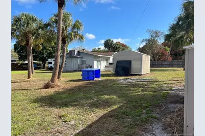 4800 SE Ebbtide Avenue, Port Salerno, FL 34997 - Photo 8