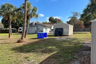 4800 SE Ebbtide Ave, Port Salerno, FL 34997 - Photo 8