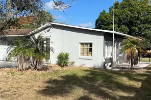 4800 SE Ebbtide Ave, Port Salerno, FL 34997 - Photo 6