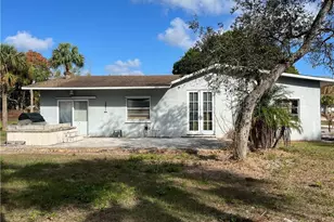 4800 SE Ebbtide Ave, Port Salerno, FL 34997 - Photo 4