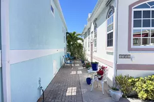 1352 Nettles Blvd, Jensen Beach, FL 34957 - Photo 8