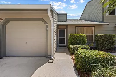 912 NE Sandalwood Place, Jensen Beach, FL 34957 - Photo 10