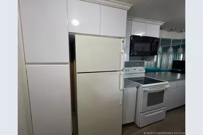 6308 S Ash Lane, Lantana, FL 33467 - Photo 4