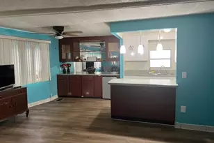 6308 S Ash Ln, Lantana, FL 33467 - Photo 8