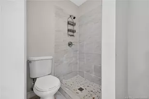 598 SW Lakehurst Dr, Port Saint Lucie, FL 34983 - Photo 14