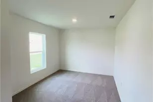 934 SW McDevitt Ave, Port Saint Lucie, FL 34953 - Photo 4