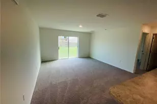 934 SW McDevitt Ave, Port Saint Lucie, FL 34953 - Photo 6