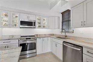 215 NW Flagler Ave, Stuart, FL 34994 - Photo 18
