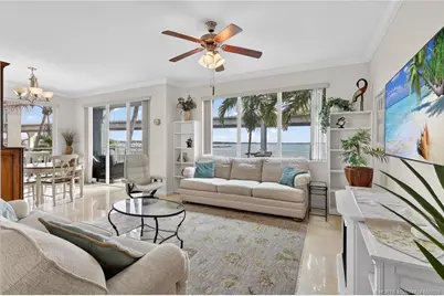 215 NW Flagler Avenue #203, Stuart, FL 34994 - Photo 6