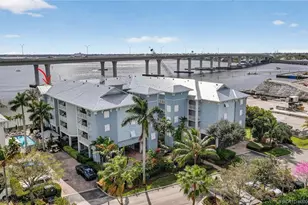 215 NW Flagler Ave, Stuart, FL 34994 - Photo 70