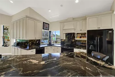 4084 SW Gleneagle Circle, Palm City, FL 34990 - Photo 18