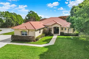 1106 SW Thoreau Ct, Palm City, FL 34990 - Photo 2