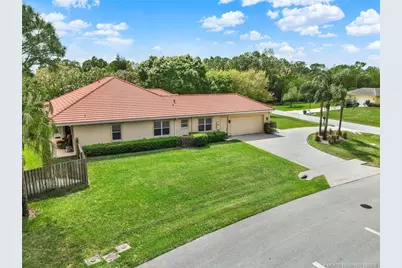 1106 SW Thoreau Court, Palm City, FL 34990 - Photo 4