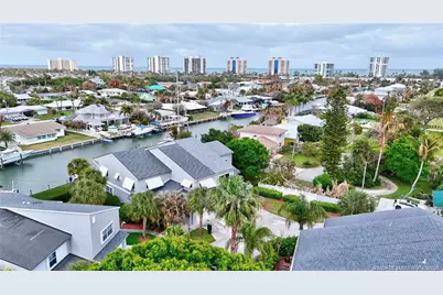 2550 Harbour Cove Drive, Hutchinson Island, FL 34949 - Photo 4