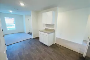 1701 SE Manth Ln, Port Saint Lucie, FL 34983 - Photo 6