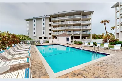 429 NE Tradewind Lane #405, Stuart, FL 34996 - Photo 6