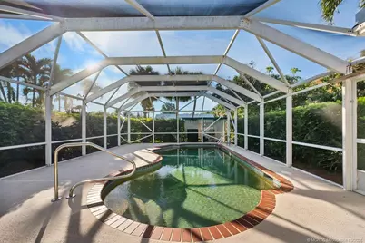 701 SW Cleveland Avenue, Stuart, FL 34994 - Photo 4