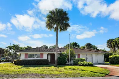 701 SW Cleveland Avenue, Stuart, FL 34994 - Photo 2