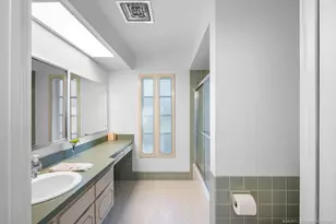 701 SW Cleveland Ave, Stuart, FL 34994 - Photo 24