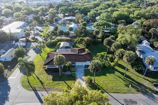 701 SW Cleveland Ave, Stuart, FL 34994 - Photo 34