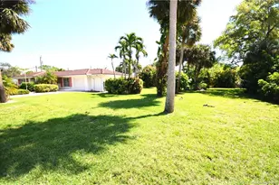701 SW Cleveland Ave, Stuart, FL 34994 - Photo 30