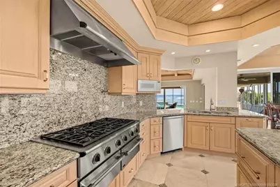 12198 Riverbend Lane, Port Saint Lucie, FL 34984 - Photo 26