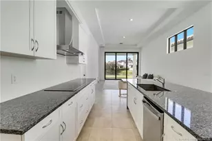 120 SE Cortile Enza, Port Saint Lucie, FL 34952 - Photo 10