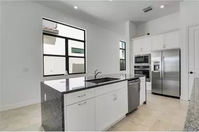 120 SE Cortile Enza, Port Saint Lucie, FL 34952 - Photo 4