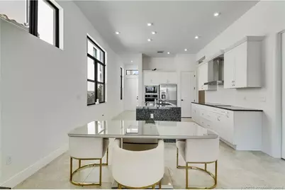 120 SE Cortile Enza, Port Saint Lucie, FL 34952 - Photo 8