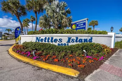 561 Nettles Boulevard, Jensen Beach, FL 34957 - Photo 6