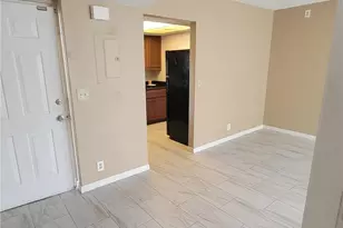 1524 SE Royal Green Cir, Port Saint Lucie, FL 34952 - Photo 6