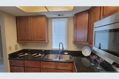 1524 SE Royal Green Circle #101, Port Saint Lucie, FL 34952 - Photo 10