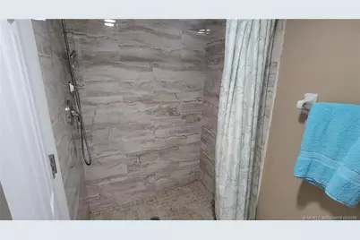 1524 SE Royal Green Circle #101, Port Saint Lucie, FL 34952 - Photo 16