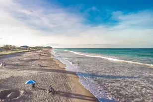 271 NE Edgewater Dr, Stuart, FL 34996 - Photo 6