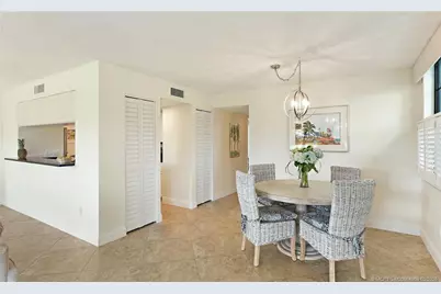 303 NE Golfview Circle, Stuart, FL 34996 - Photo 18