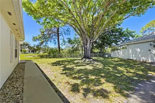 7628 SE Autumn Ln, Hobe Sound, FL 33455 - Photo 24