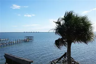 10205 S Indian River Dr, Fort Pierce, FL 34982 - Photo 2