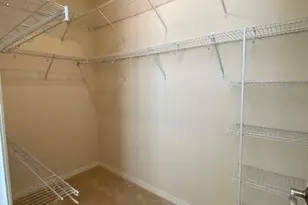 566 SW Glen Crest Way, Stuart, FL 34997 - Photo 10