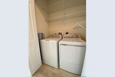 566 SW Glen Crest Way, Stuart, FL 34997 - Photo 16