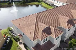 566 SW Glen Crest Way, Stuart, FL 34997 - Photo 2