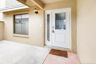 1201 Maplewood Dr, Greenacres, FL 33415 - Photo 8