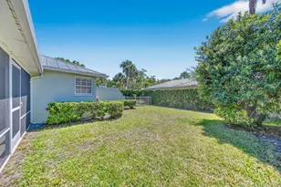 2806 SW Ridgewood Pl, Palm City, FL 34990 - Photo 8
