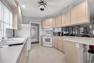2806 SW Ridgewood Pl, Palm City, FL 34990 - Photo 12