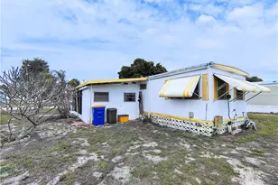 2465 SE Penny Ln, Stuart, FL 34994 - Photo 4