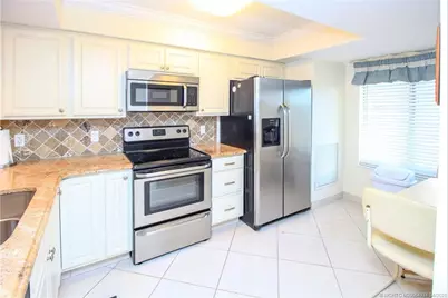 4680 NE Sandpebble Trace #303, Stuart, FL 34996 - Photo 16