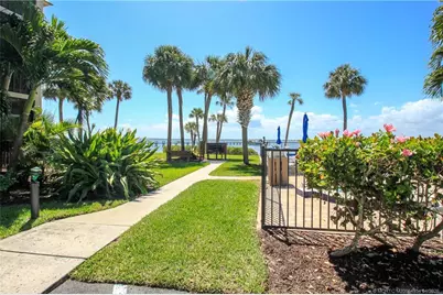 4680 NE Sandpebble Trace #303, Stuart, FL 34996 - Photo 24